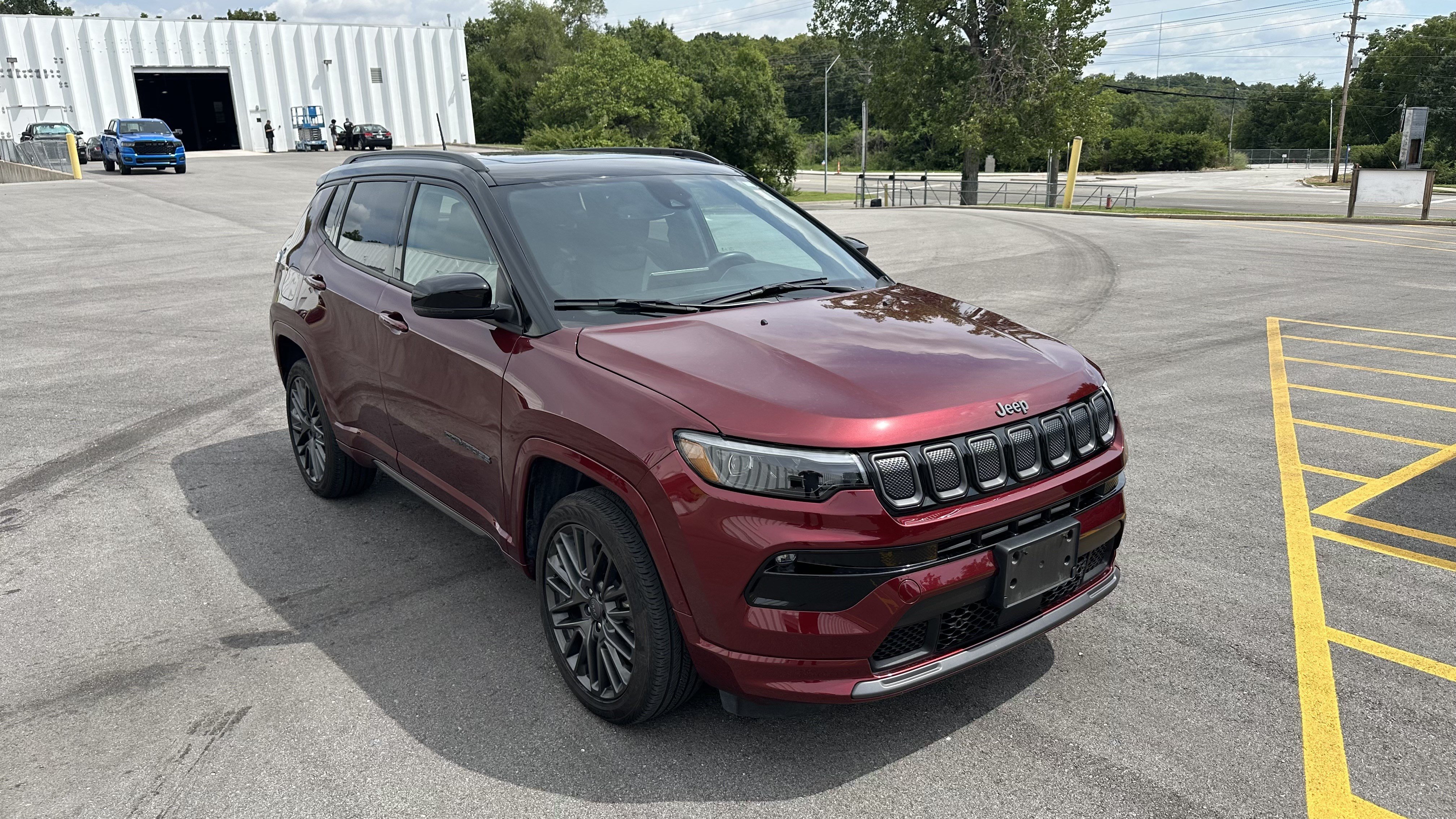 Used 2022 Jeep Compass High Altitude AWD/4WD image 2