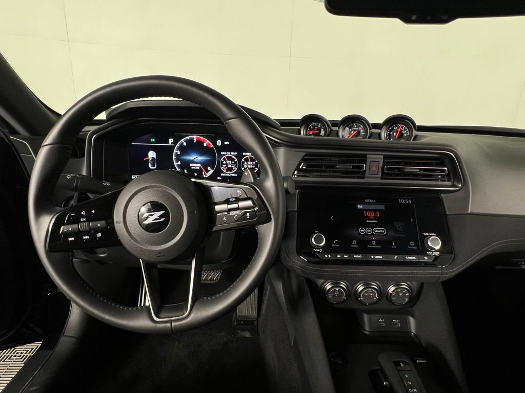 Used 2025 Nissan Z Sport w/ Floor Mat Package image 15