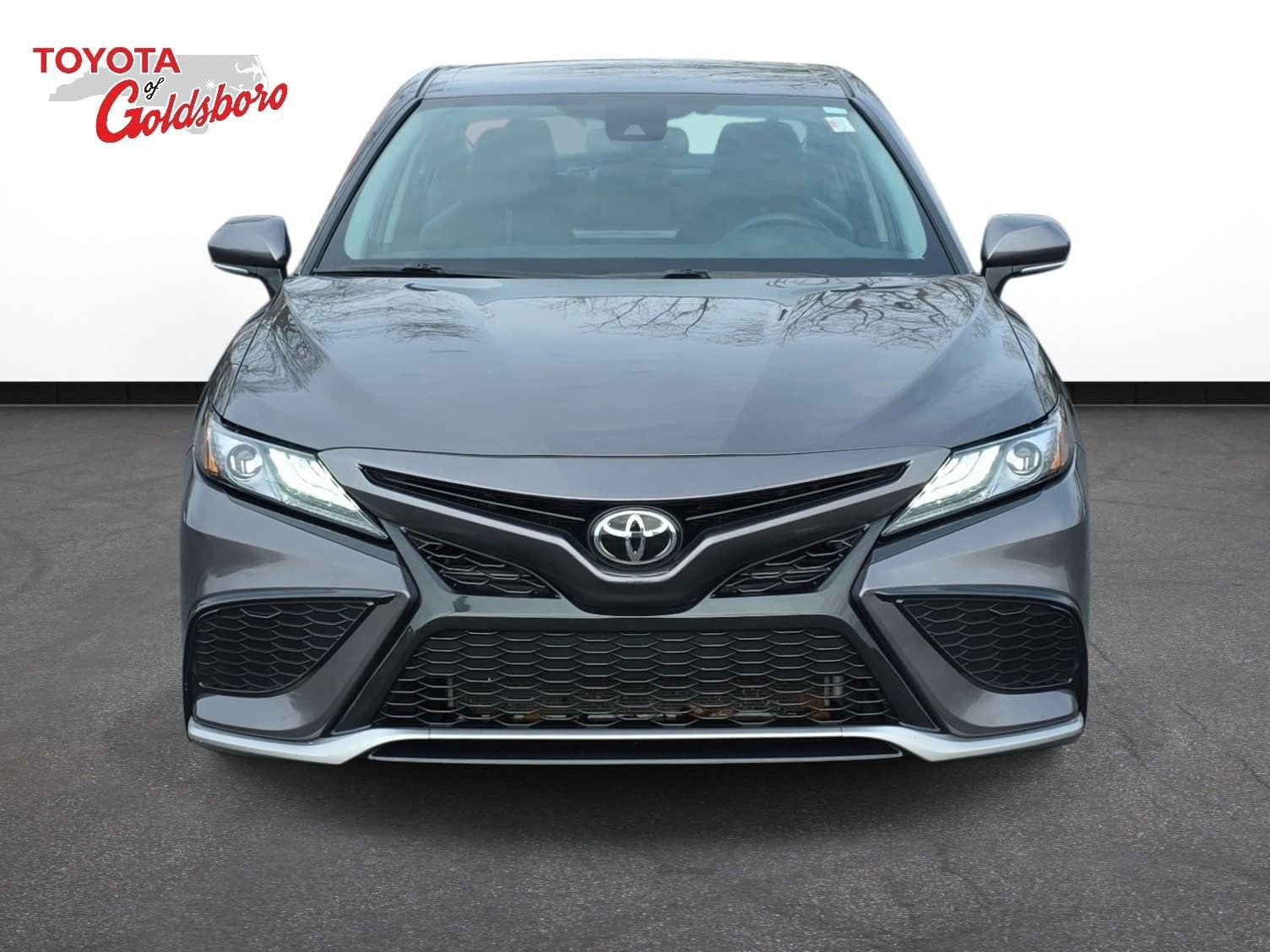 Used 2024 Toyota Camry XSE image 2