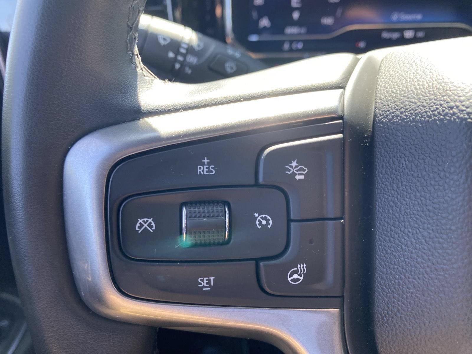 Used 2024 Chevrolet Silverado 1500 LT AWD/4WD image 28