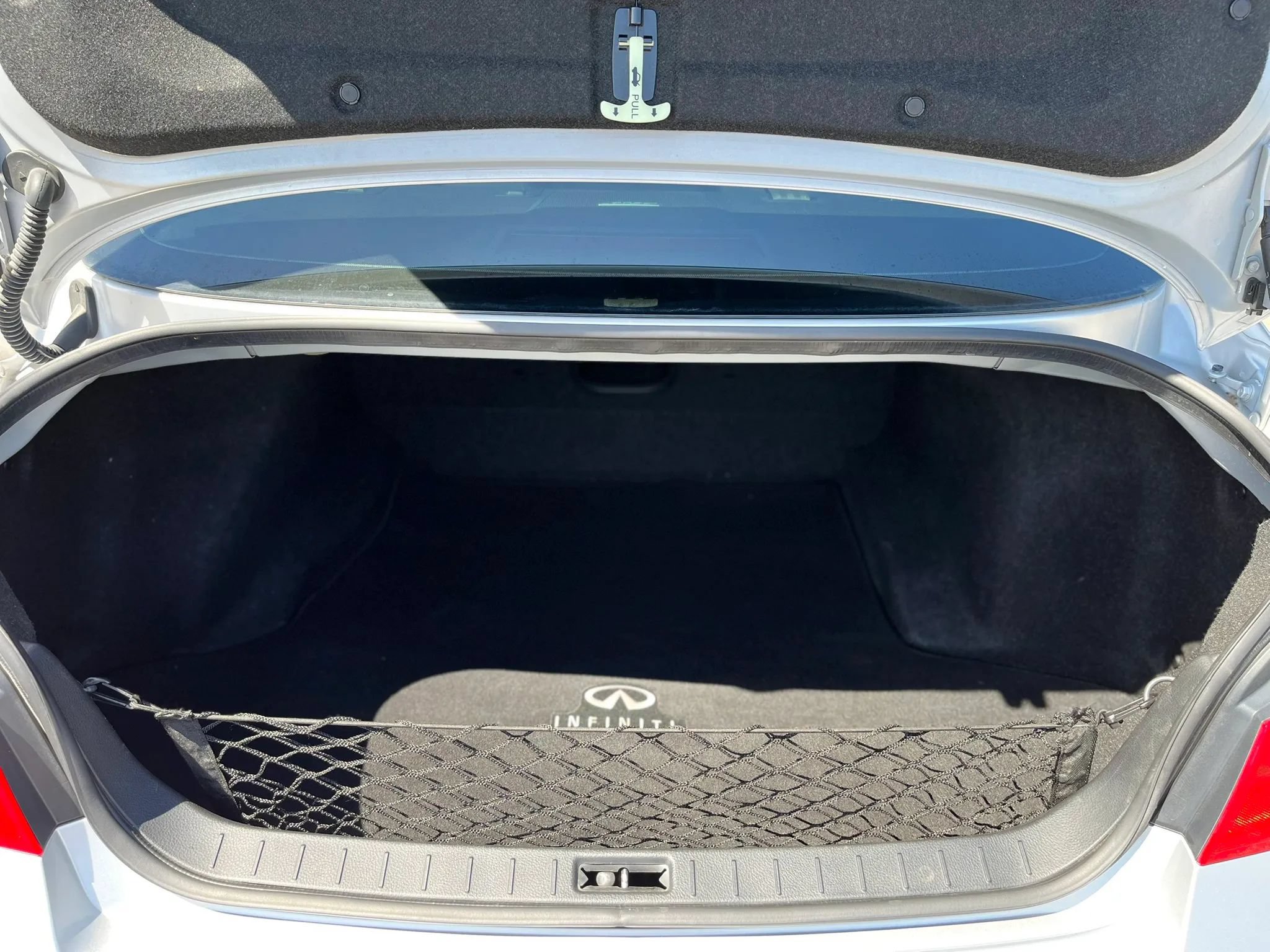 Used 2015 INFINITI Q40 w/ Navigation Package RWD image 21