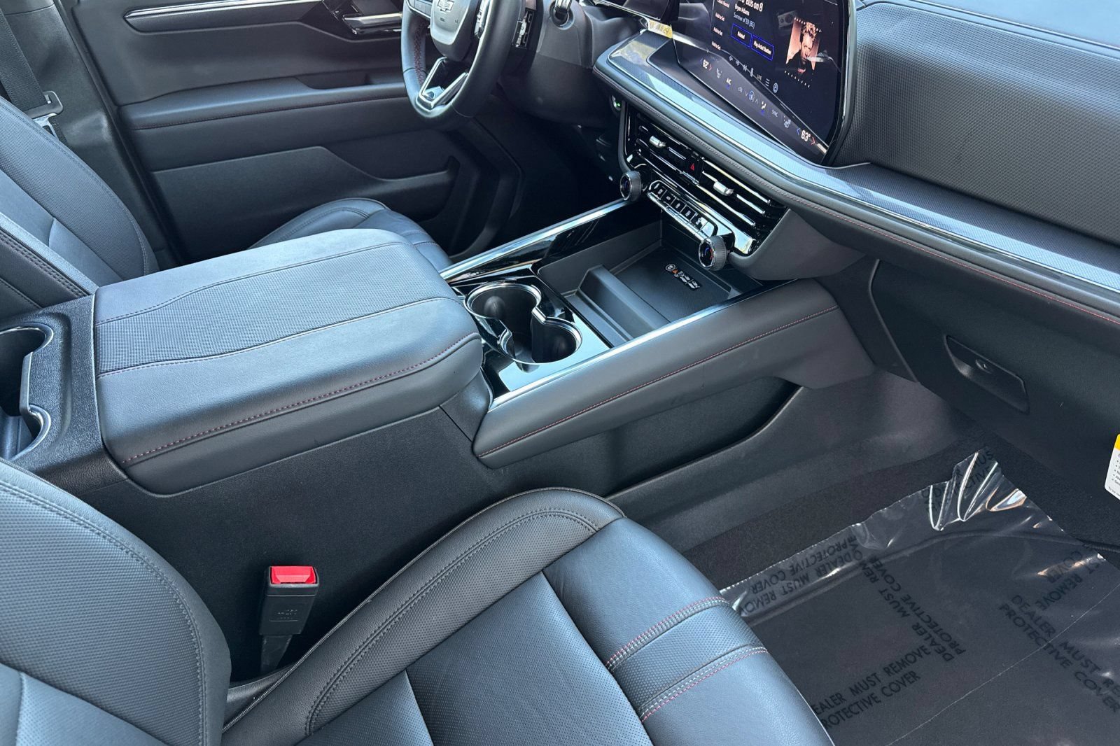 Certified 2026 Chevrolet Suburban RST RWD image 18