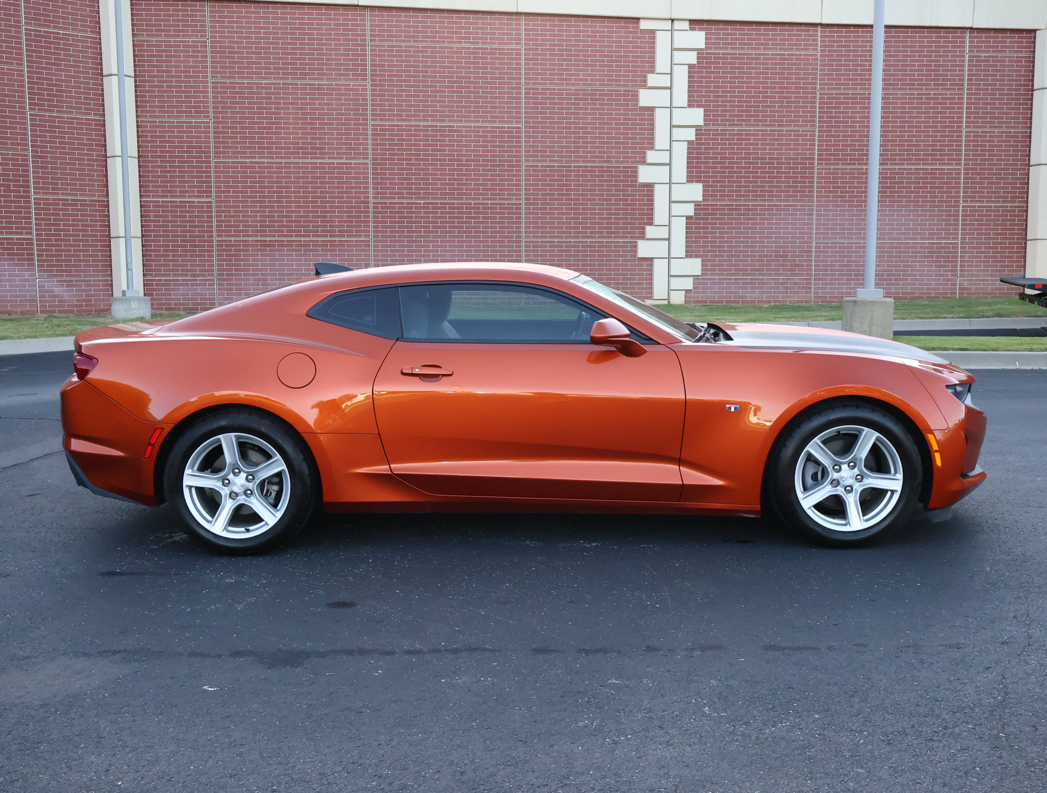 Used 2023 Chevrolet Camaro LT RWD image 28