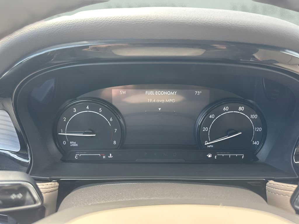 Used 2022 Lincoln Corsair AWD w/ Premium Package image 21