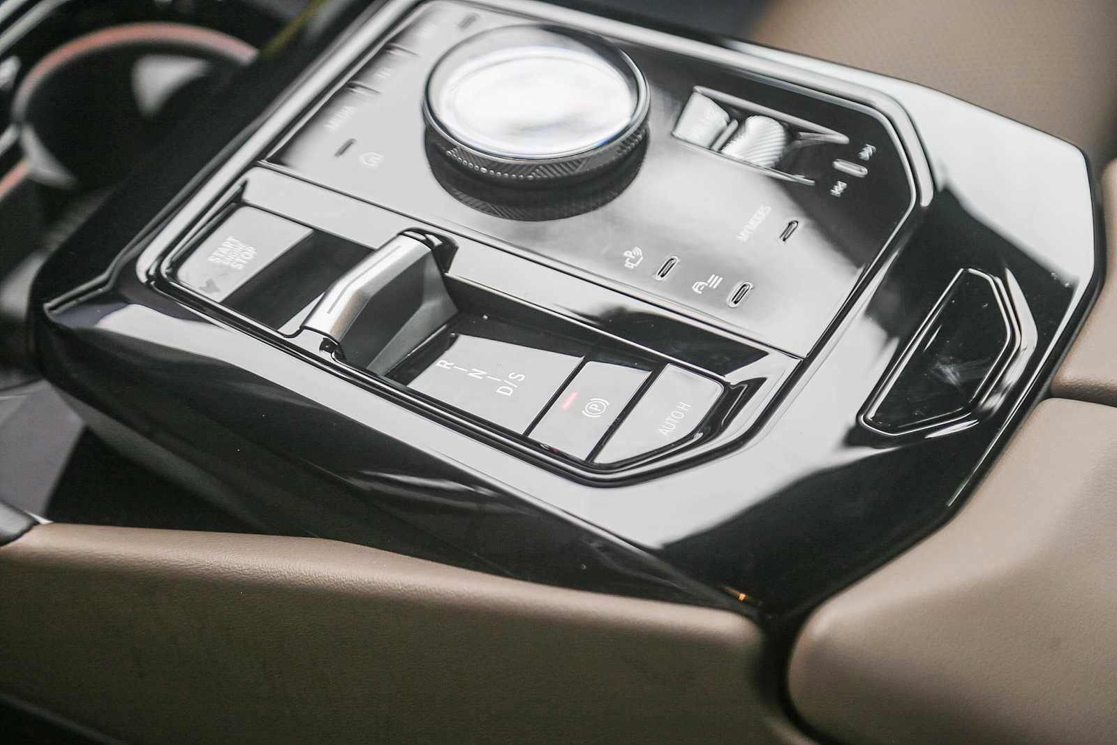 Used 2026 BMW 540i xDrive image 15