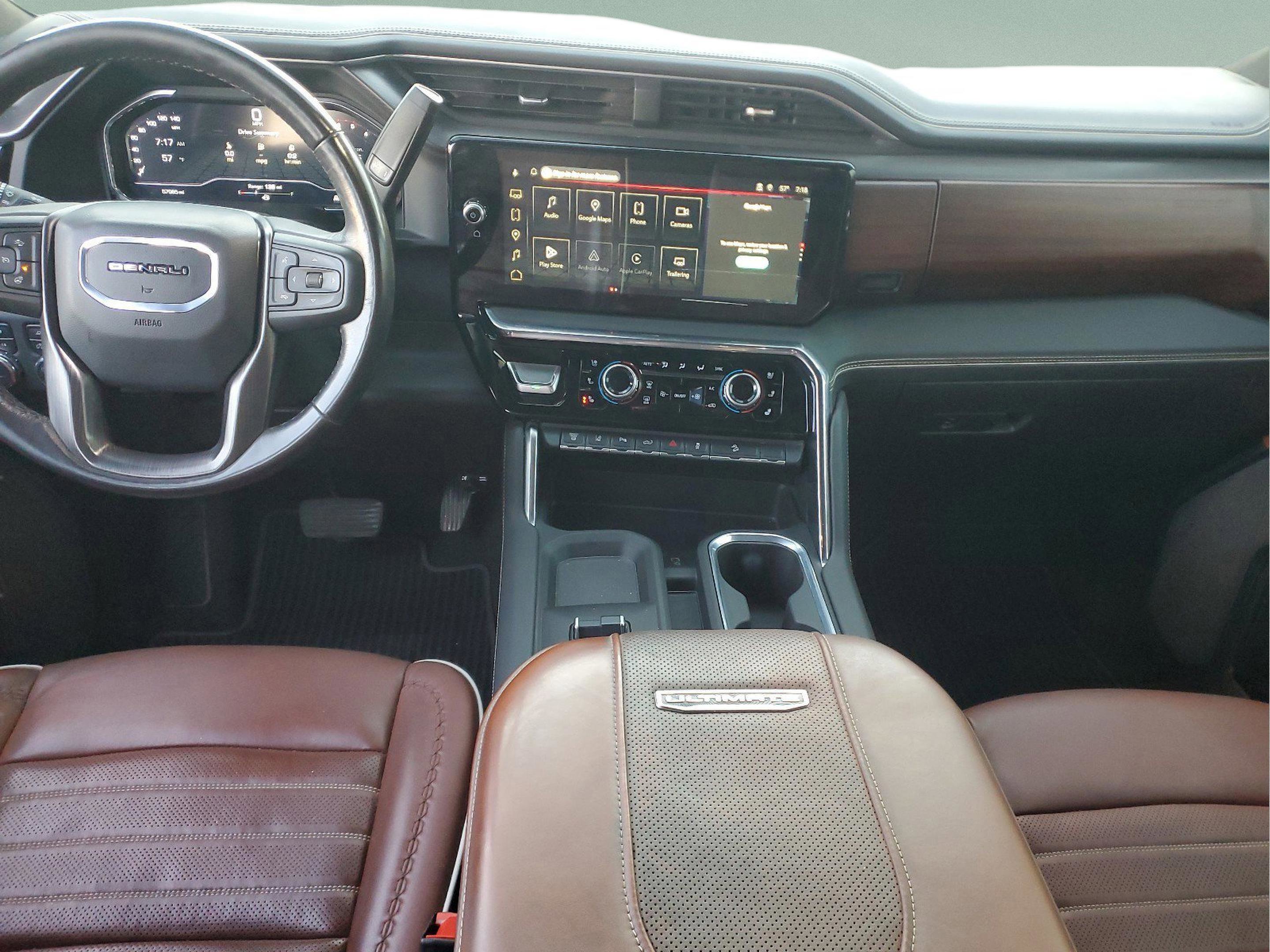 Used 2024 GMC Sierra 3500 Denali Ultimate image 9