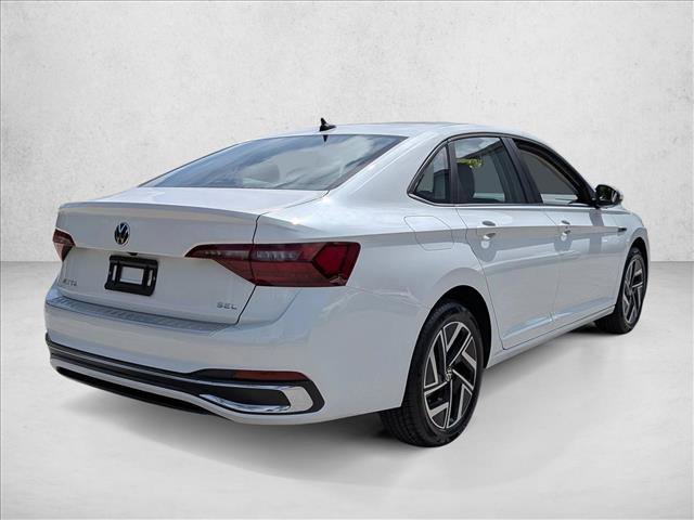 Used 2024 Volkswagen Jetta SEL image 5