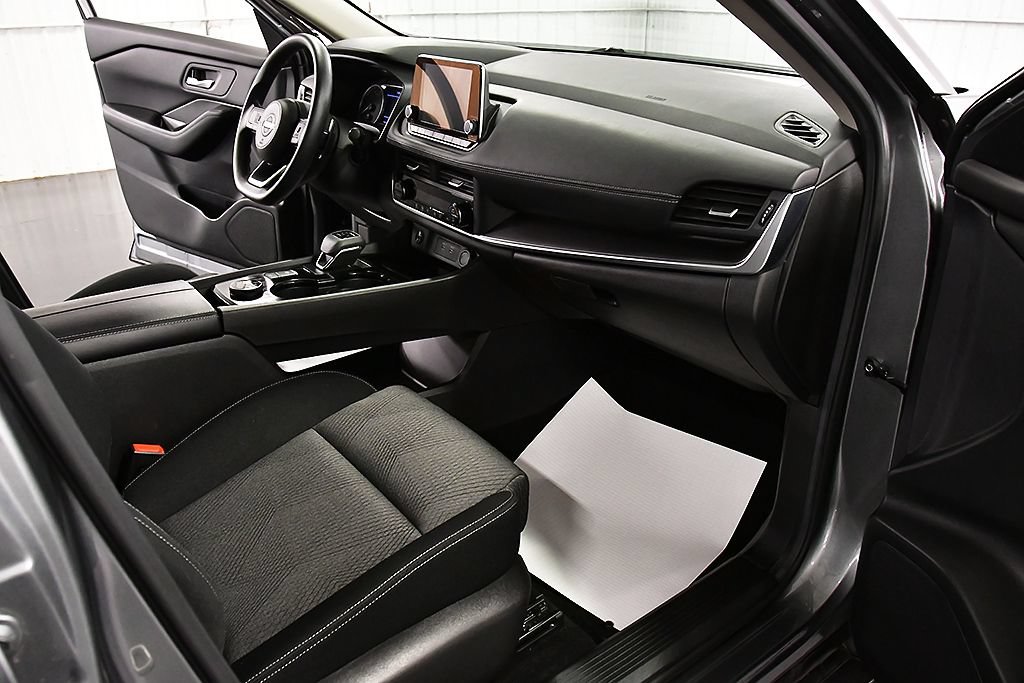 Used 2024 Nissan Rogue SV AWD/4WD image 27