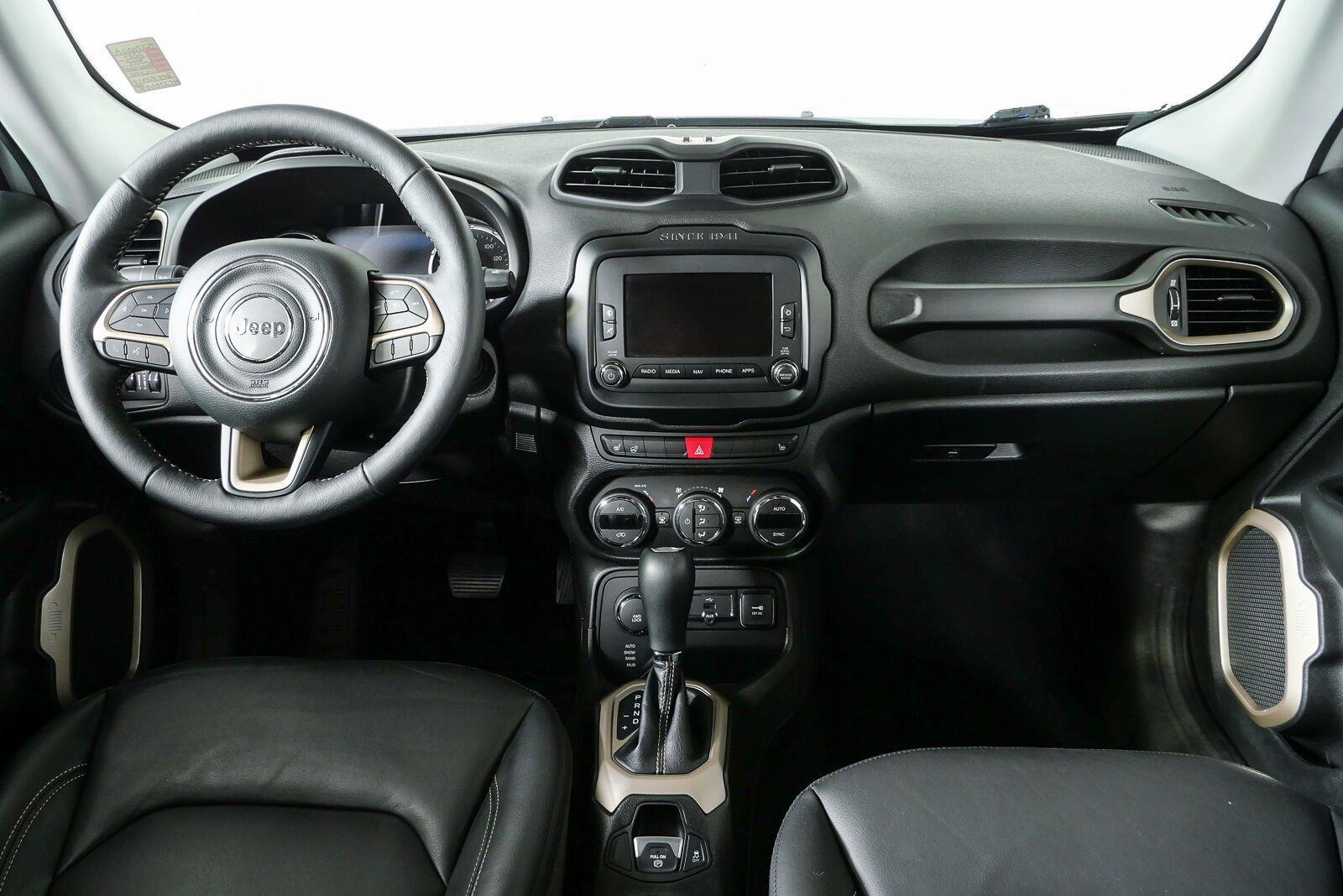 Used 2017 Jeep Renegade Limited AWD/4WD image 18