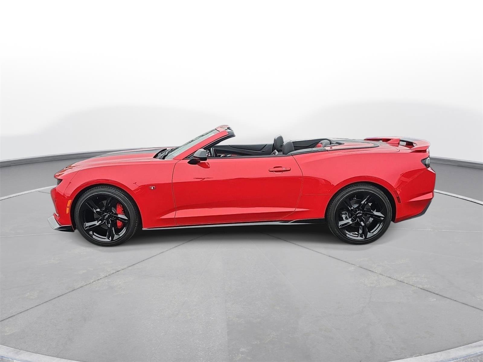 Used 2022 Chevrolet Camaro LT image 38