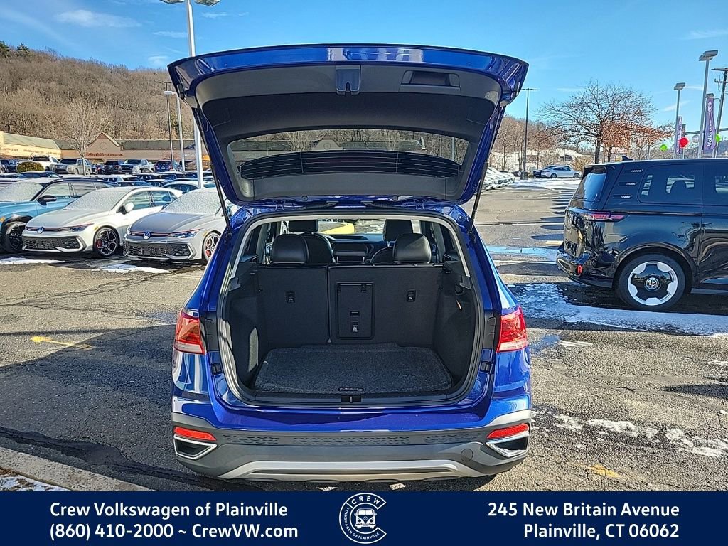 Certified 2022 Volkswagen Taos SE image 55