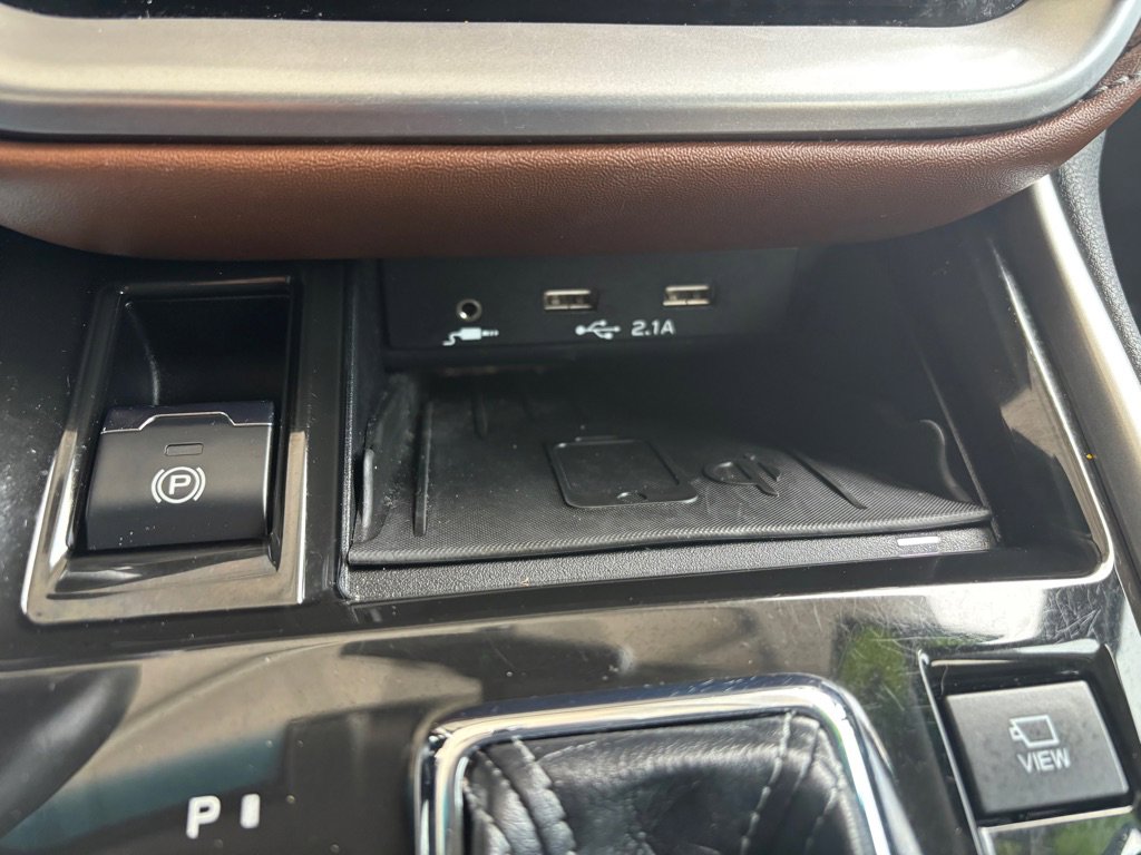 Used 2020 Subaru Outback Touring XT AWD/4WD image 17