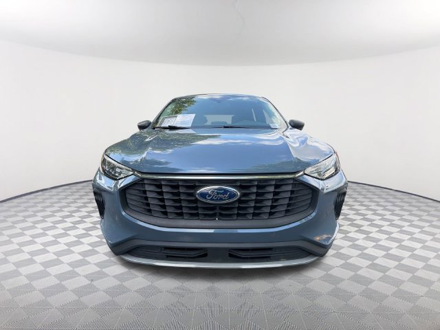 Used 2024 Ford Escape Active w/ Cold Weather Package FWD image 2