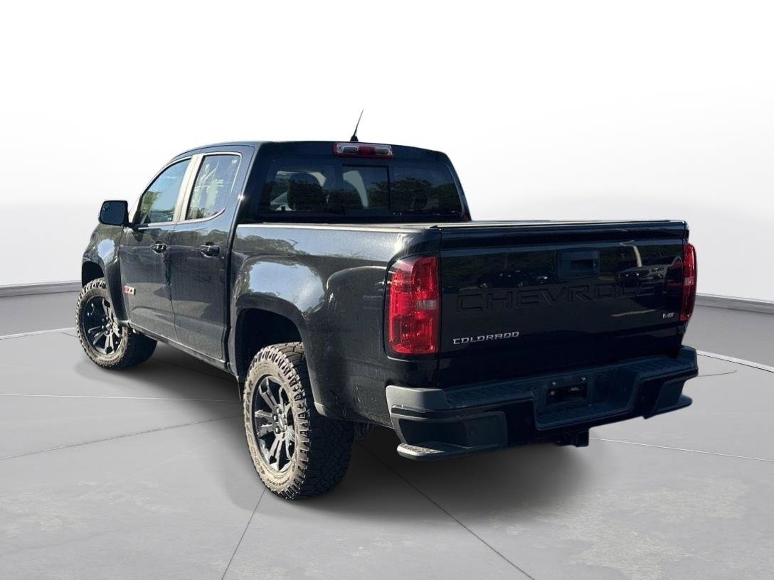 Used 2022 Chevrolet Colorado Z71 w/ Z71 Midnight Edition RWD image 8