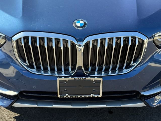 Used 2023 BMW X5 xDrive40i w/ Premium Package image 37