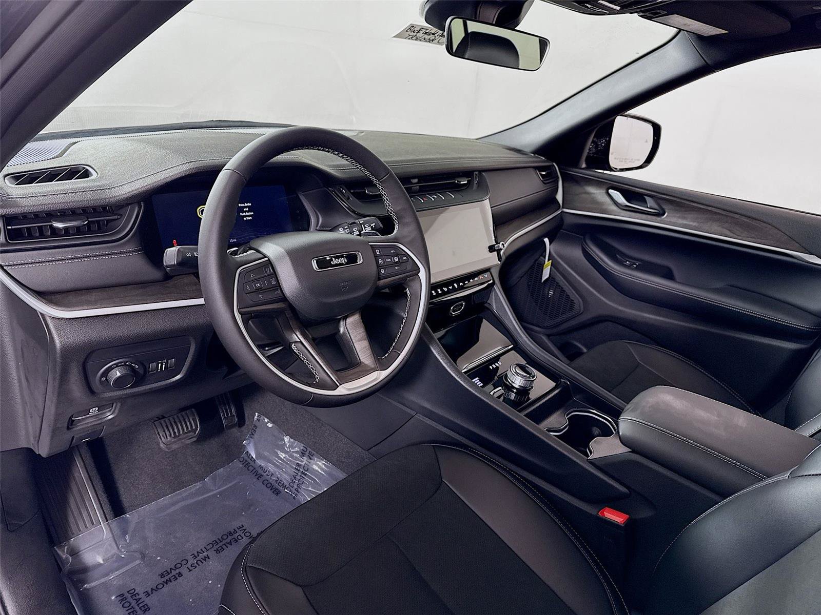 New 2026 Jeep Grand Cherokee L 4WD image 3