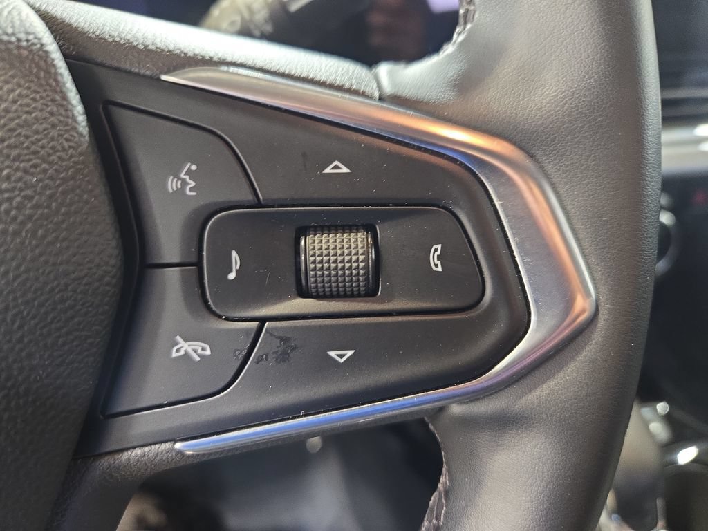 Used 2024 Chevrolet Trax LT w/ Driver Confidence Package FWD image 21