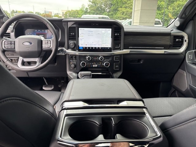 New 2025 Ford F150 Lariat w/ Equipment Group 502A High image 18