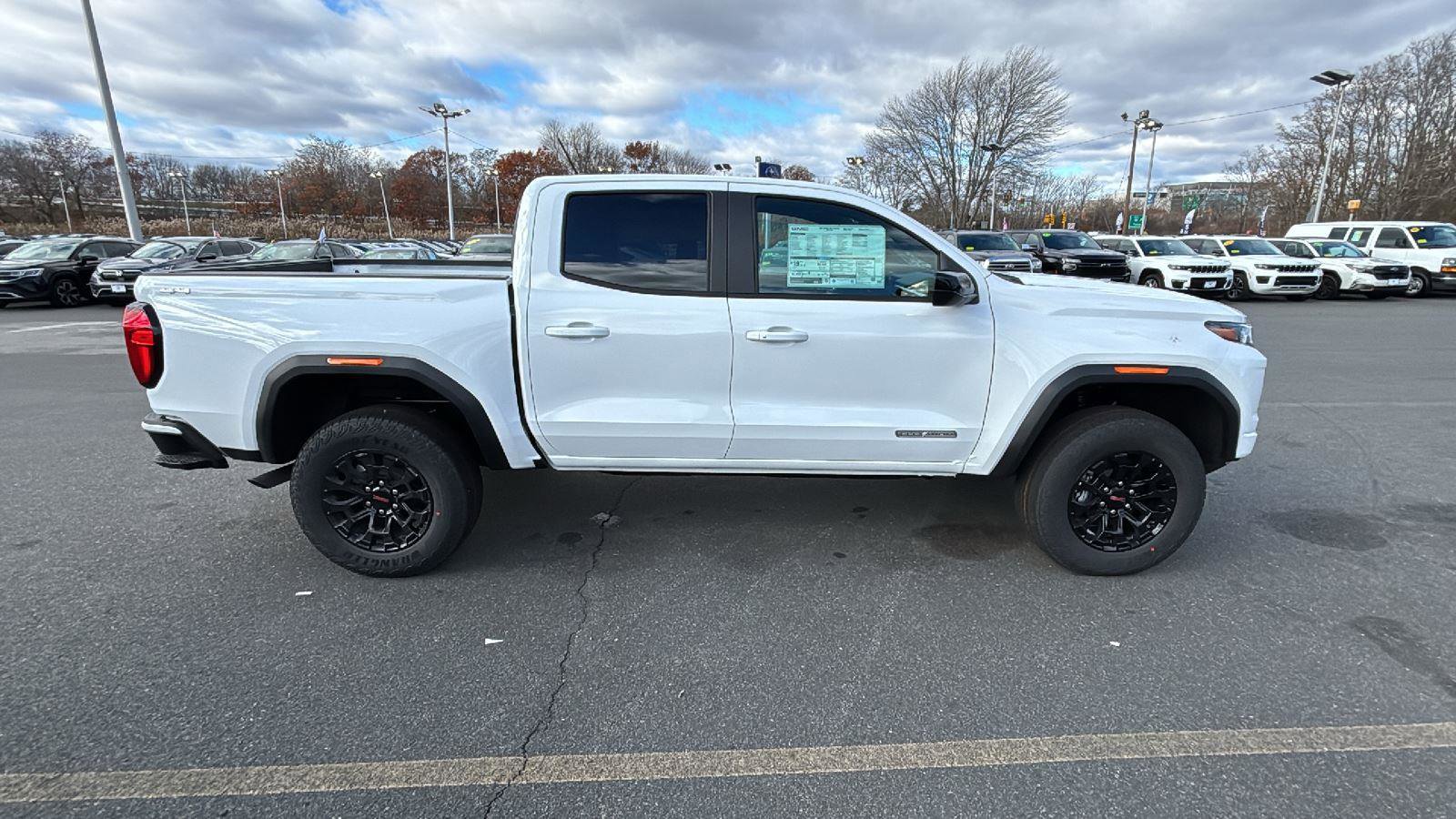 New 2026 GMC Canyon Elevation image 8