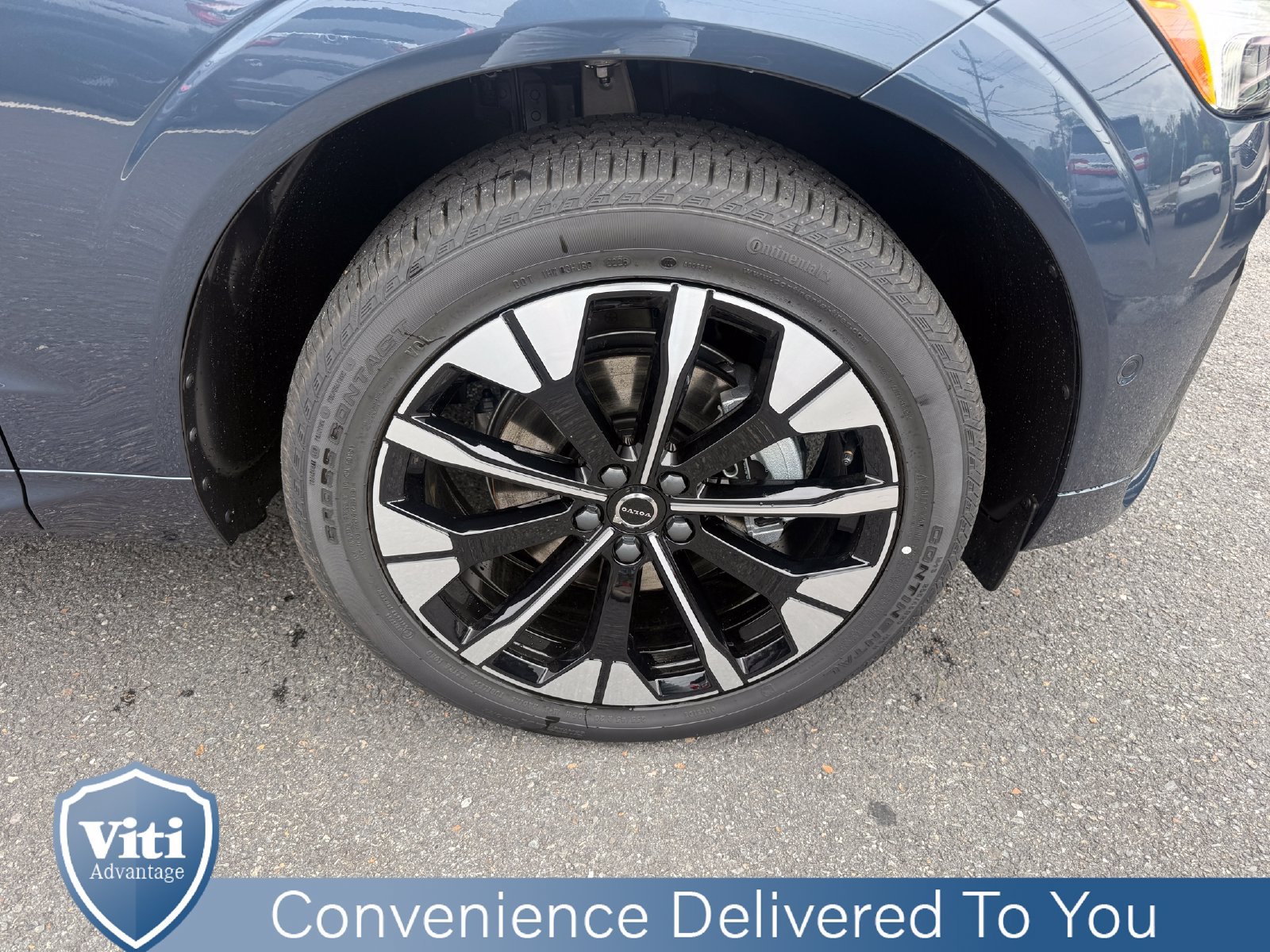 New 2027 Volvo XC60 B5 Plus AWD/4WD image 10