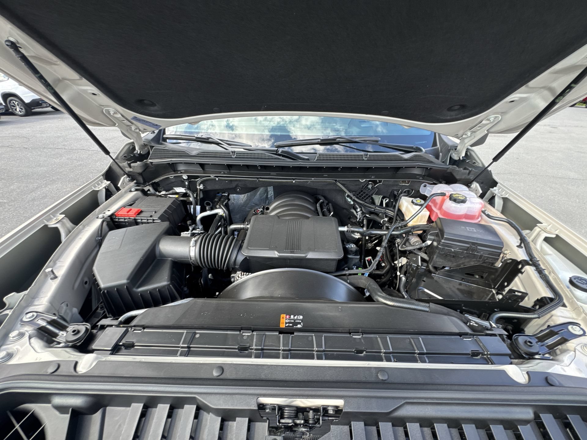 New 2026 GMC Sierra 2500 AT4 w/ AT4 Premium Plus Package AWD/4WD image 18