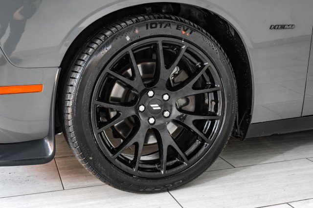 Used 2019 Dodge Challenger R/T w/ Blacktop Package image 44