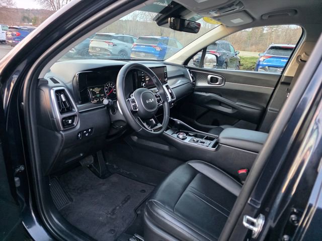 Certified 2023 Kia Sorento EX image 15