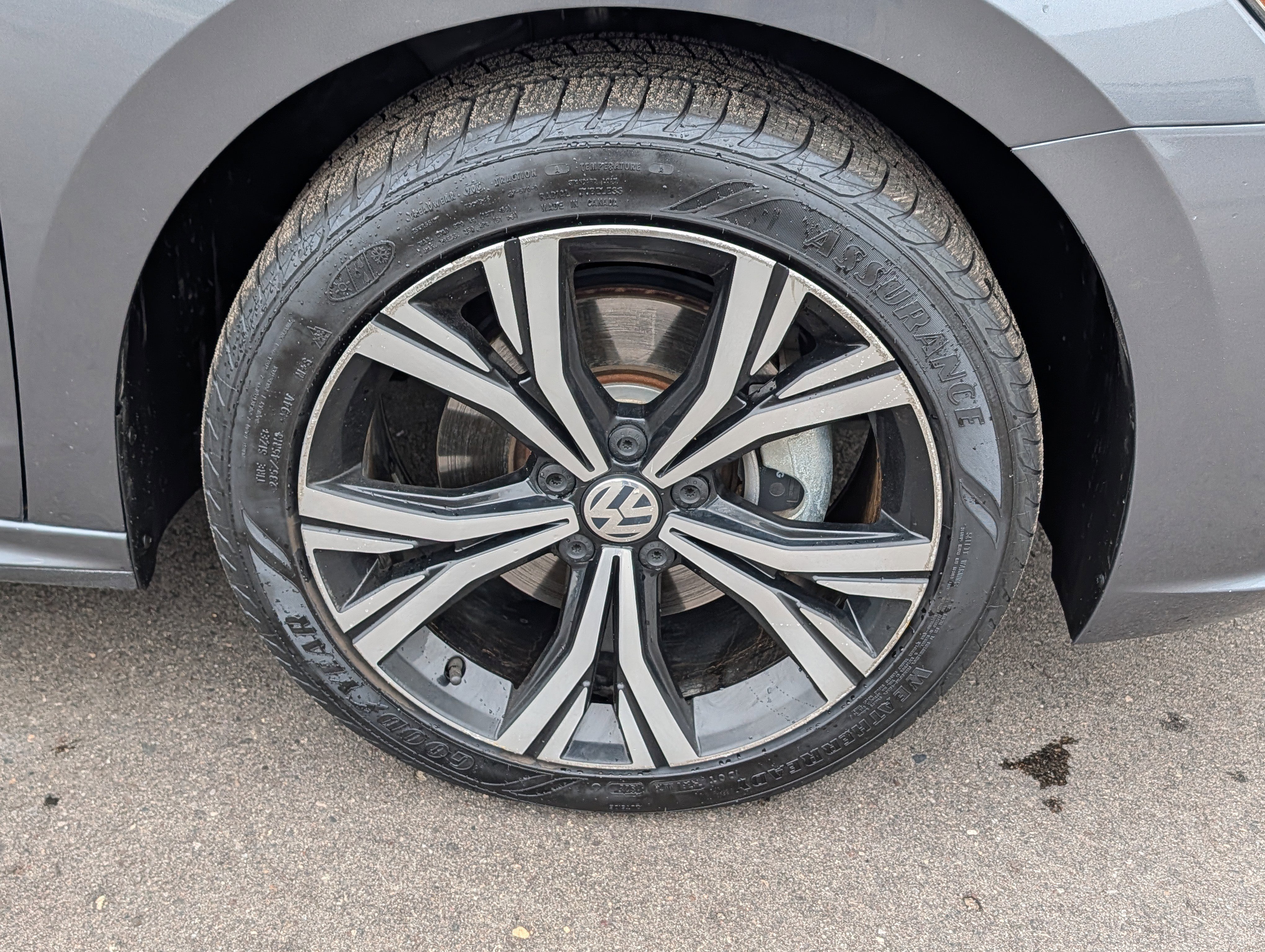 Used 2021 Volkswagen Passat 2.0T SE FWD image 15