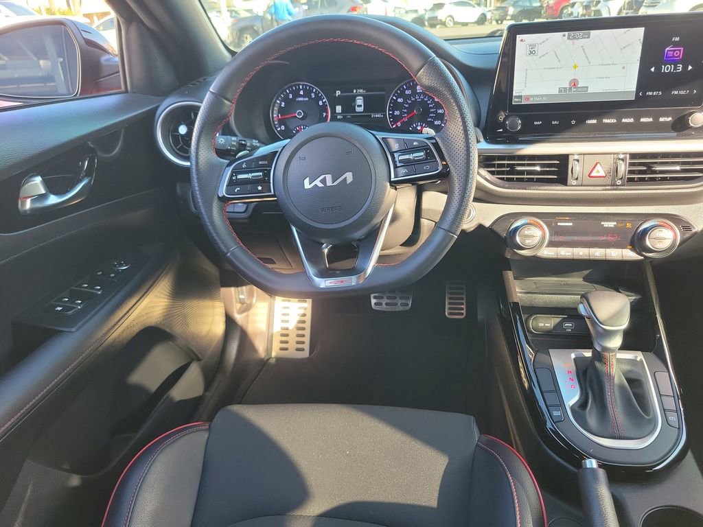 Used 2022 Kia Forte GT image 11