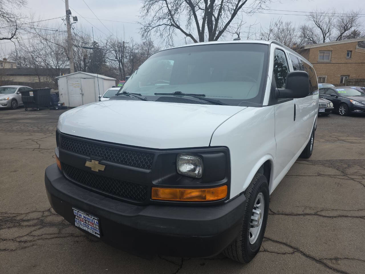 Used 2014 Chevrolet Express 3500 LS image 1