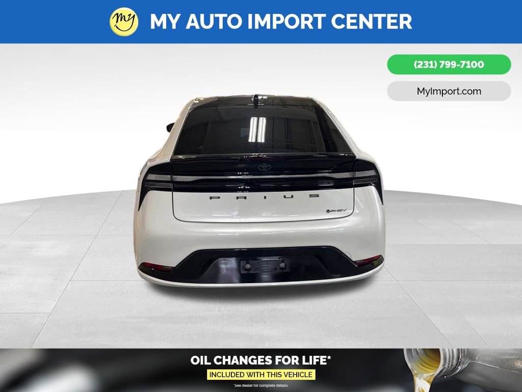 Used 2025 Toyota Prius XSE Premium w/ Limited Premium Package image 6