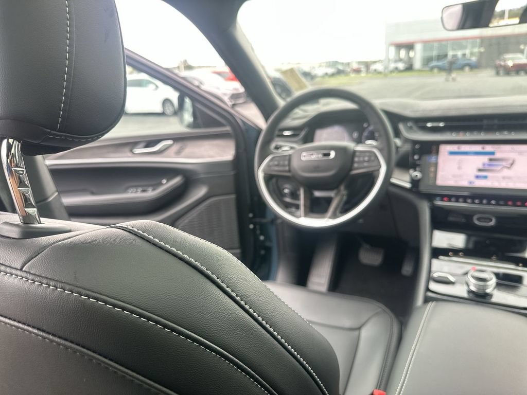New 2027 Jeep Grand Cherokee L Limited AWD/4WD image 15