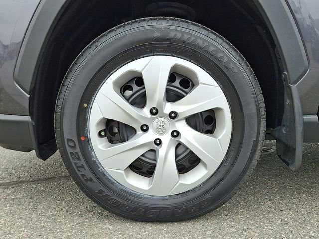 Used 2024 Toyota RAV4 LE image 8