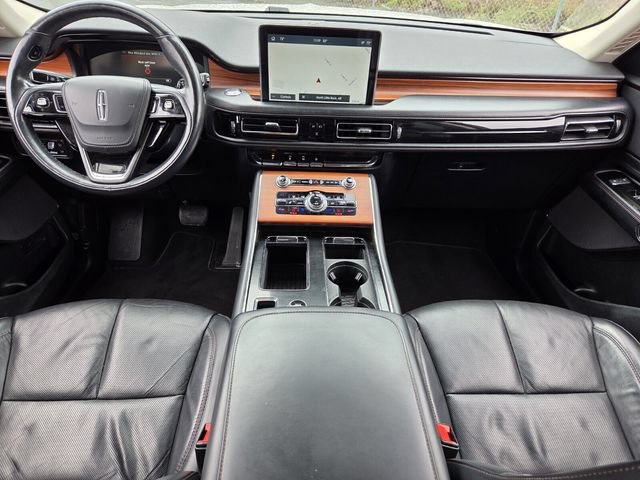 Used 2020 Lincoln Aviator Reserve w/ Elements Package Plus AWD/4WD image 12