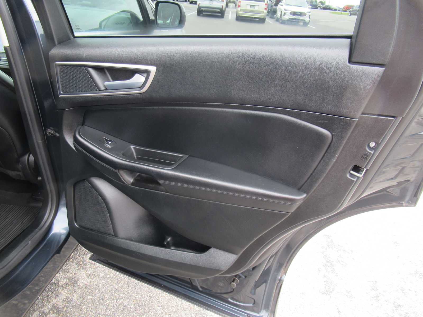 Used 2023 Ford Edge SEL w/ Convenience Package AWD/4WD image 16