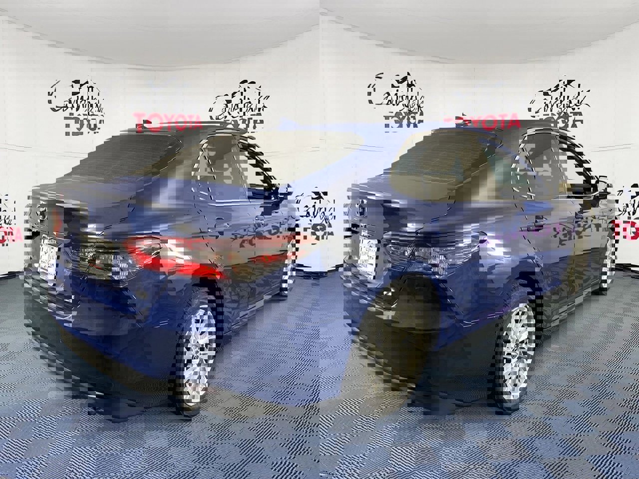 Used 2023 Toyota Camry LE image 8