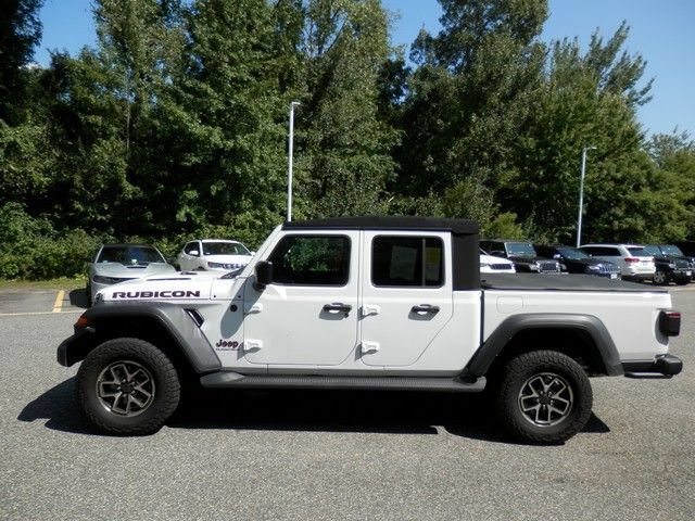 Used 2024 Jeep Gladiator Rubicon w/ Technology Group AWD/4WD image 5