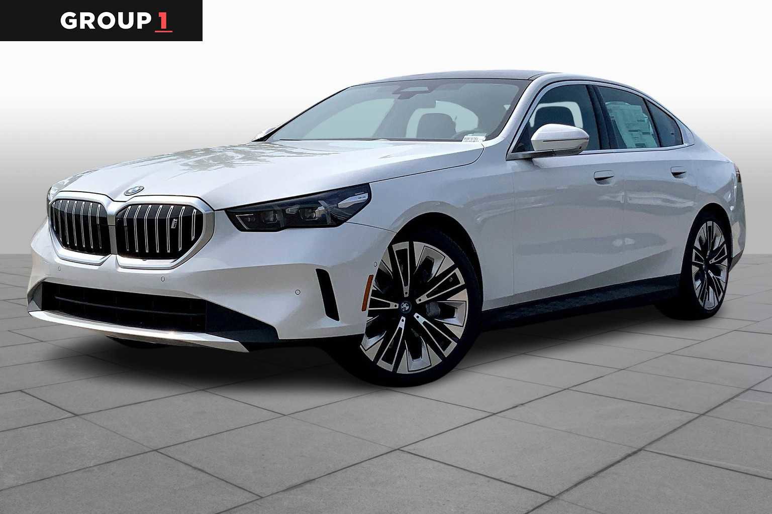 New 2024 BMW i5 eDrive40i w/ Premium Package