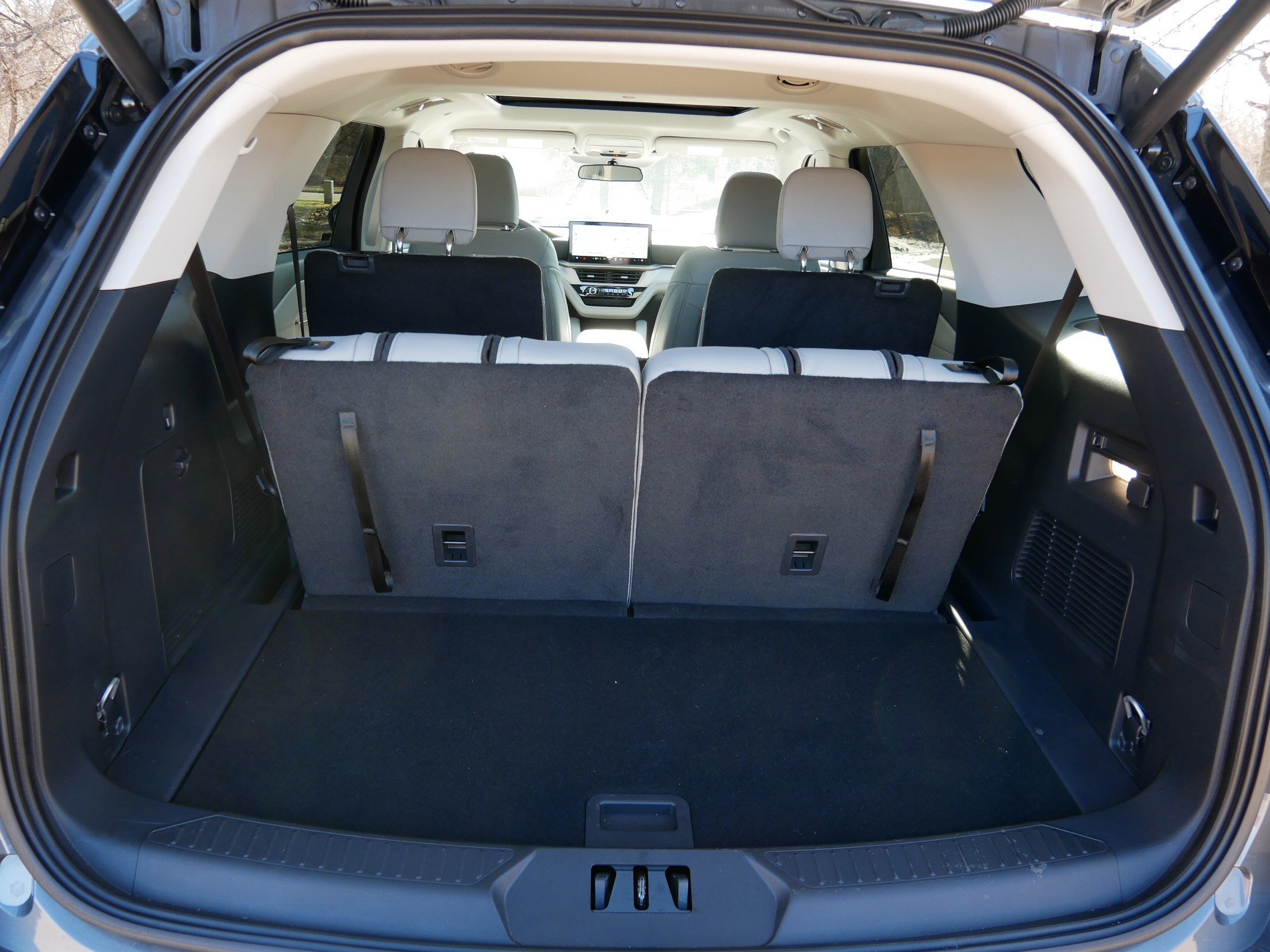 Used 2026 Ford Explorer Active w/ Active Comfort Package image 18