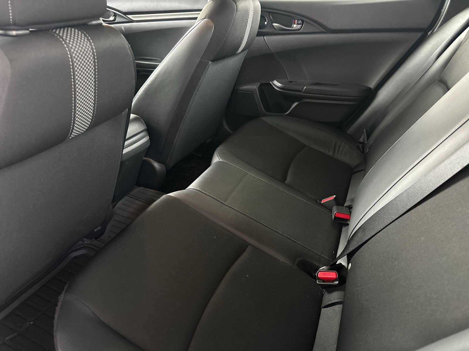 Used 2021 Honda Civic Sport image 11