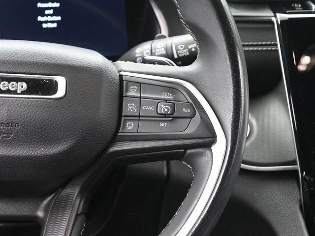 Used 2024 Jeep Grand Cherokee Laredo AWD/4WD image 29