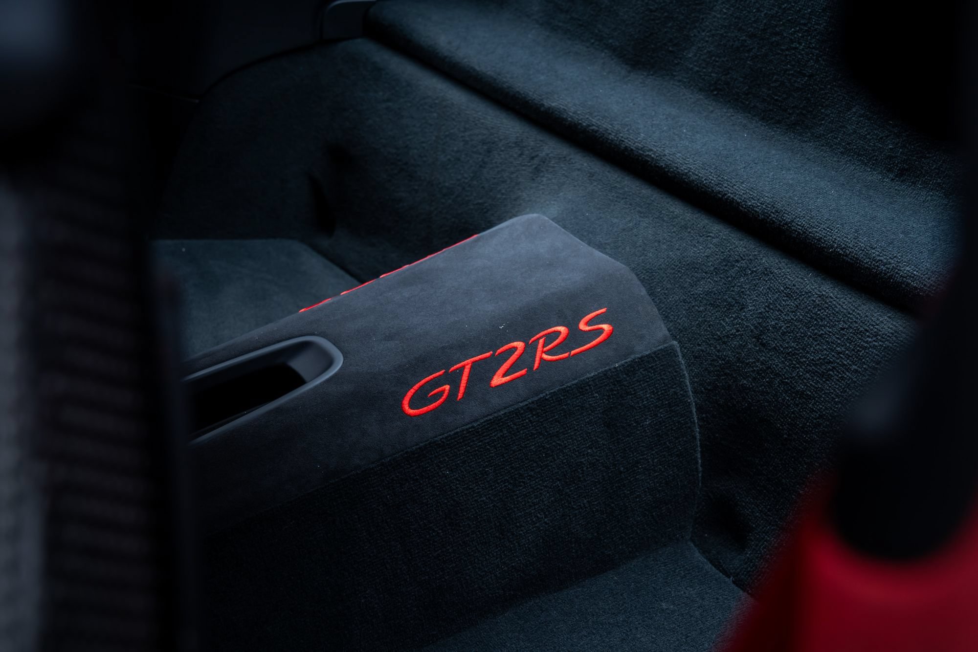 Used 2018 Porsche 911 GT2 RS w/ Weissach Package RWD image 34