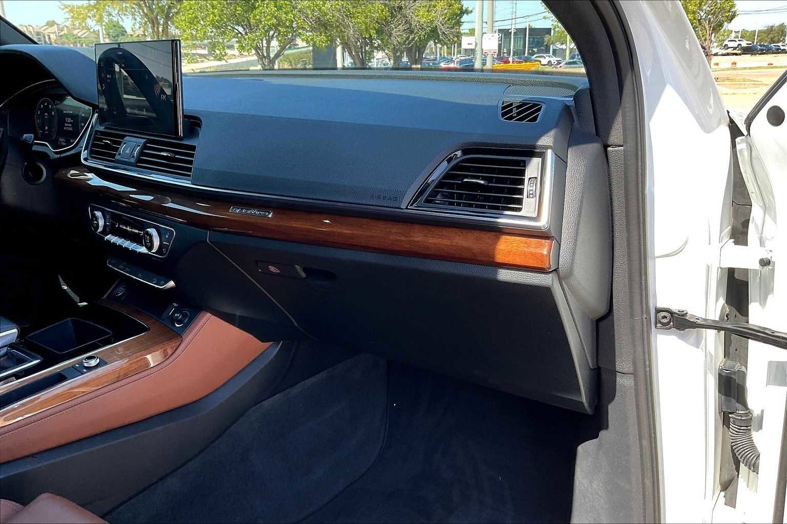 Used 2022 Audi Q5 2.0T Premium Plus image 23