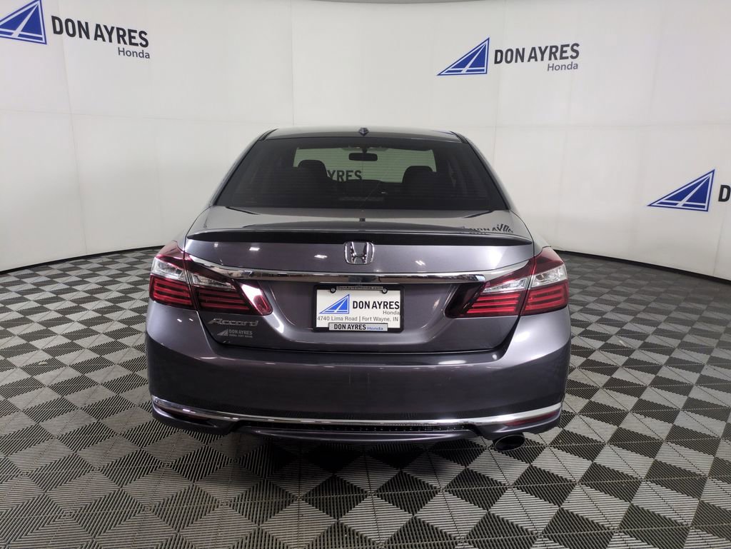 Used 2016 Honda Accord EX image 4