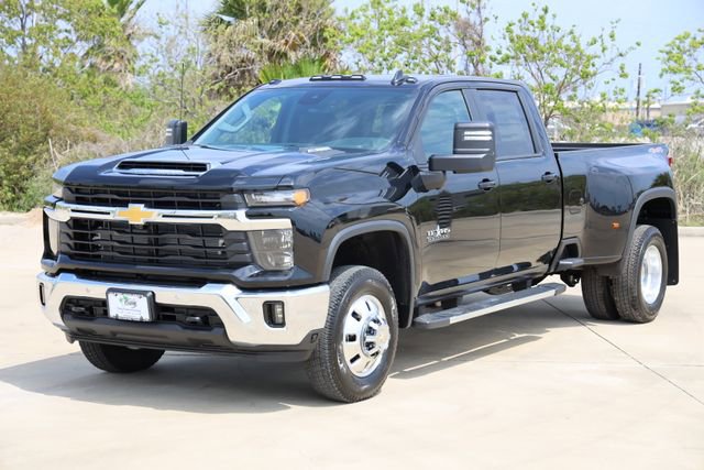 New 2026 Chevrolet Silverado 3500 LT w/ Texas Edition image 3