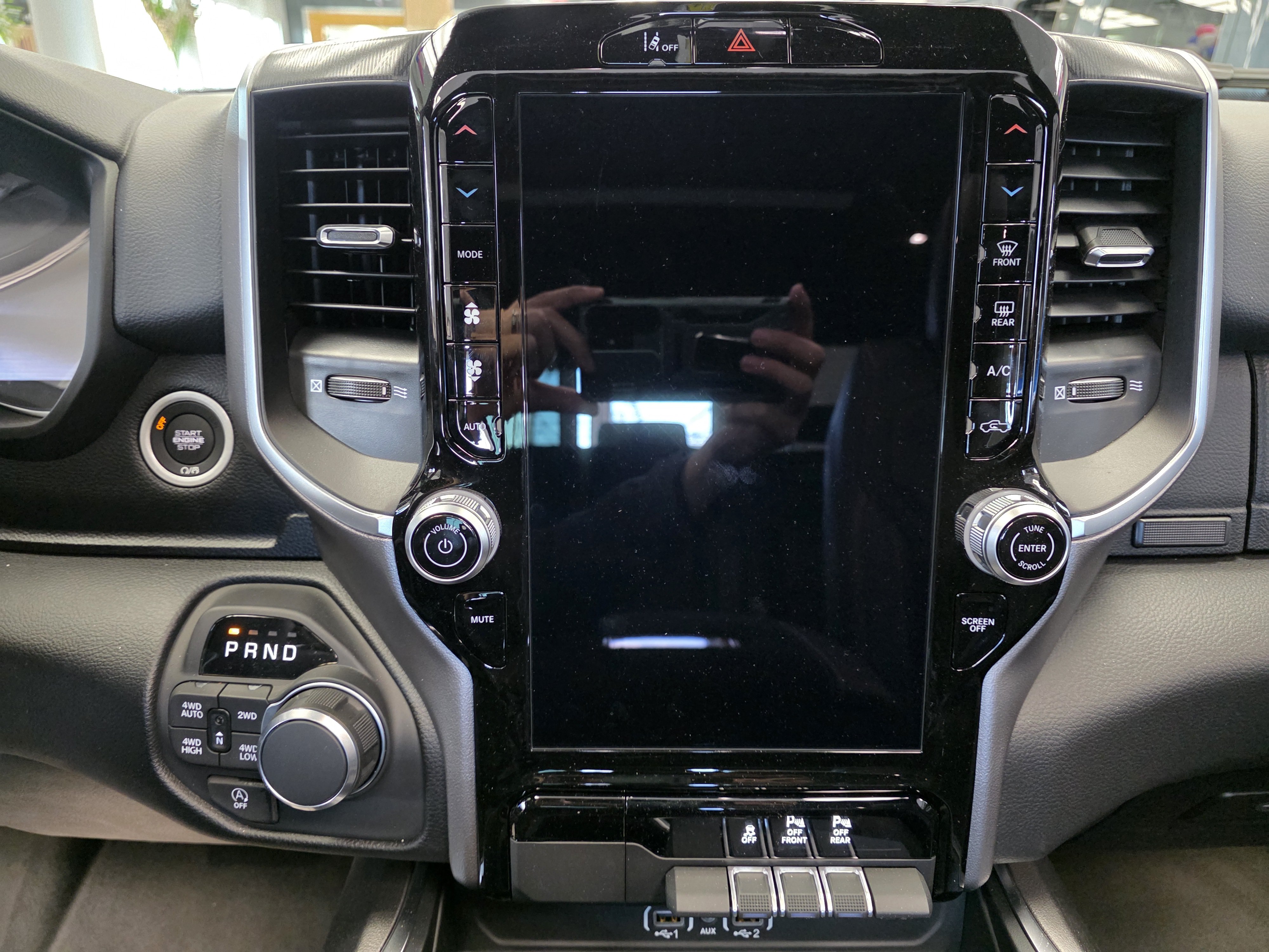 New 2026 RAM 1500 Big Horn AWD/4WD image 12