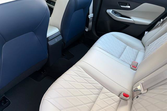 New 2027 Nissan Sentra SL w/ Floor Mat Package FWD image 13