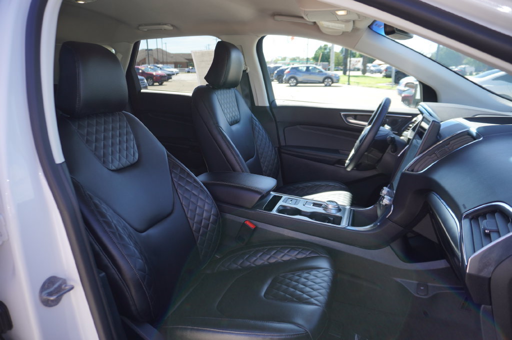 Used 2024 Ford Edge Titanium AWD/4WD image 30