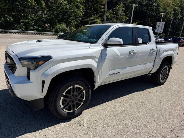 New 2026 Toyota Tacoma TRD Sport AWD/4WD image 9