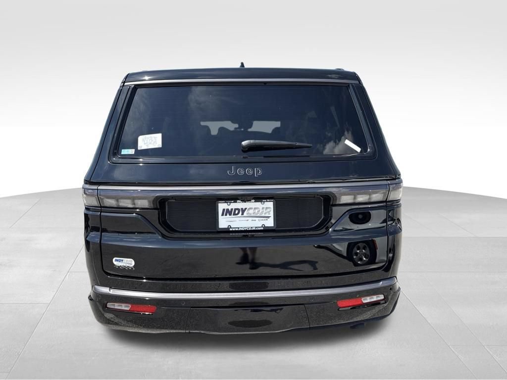 New 2026 Jeep Grand Wagoneer Limited AWD/4WD image 5